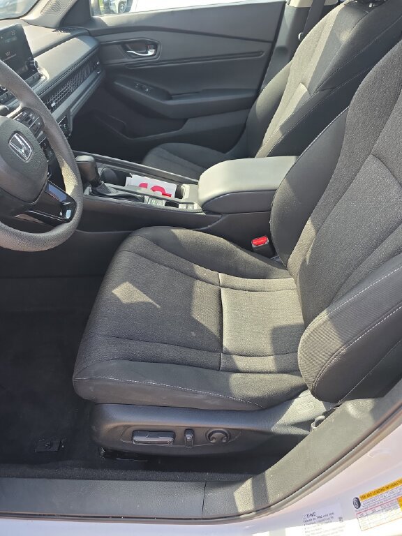 Used 2023 Honda Accord EX image 5
