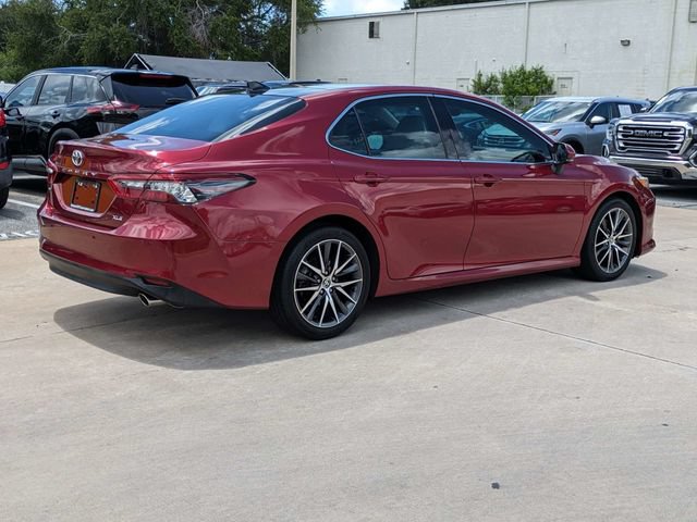 Used 2021 Toyota Camry XLE w/ Navigation Package FWD image 6