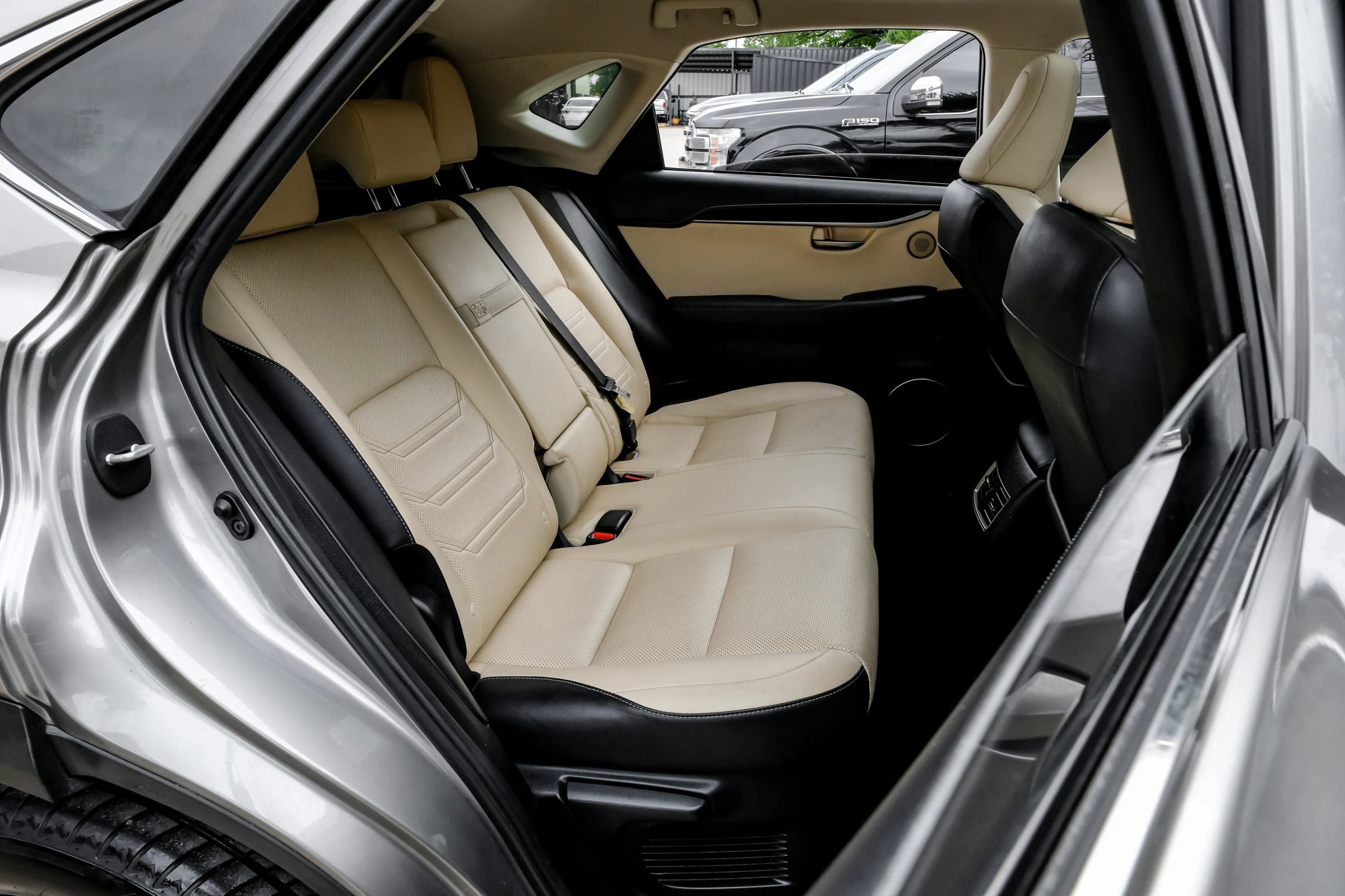 Used 2016 Lexus NX 300h FWD w/ Luxury Package image 42