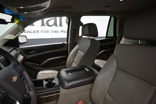 Used 2016 Chevrolet Tahoe LT w/ Luxury Package AWD/4WD image 17