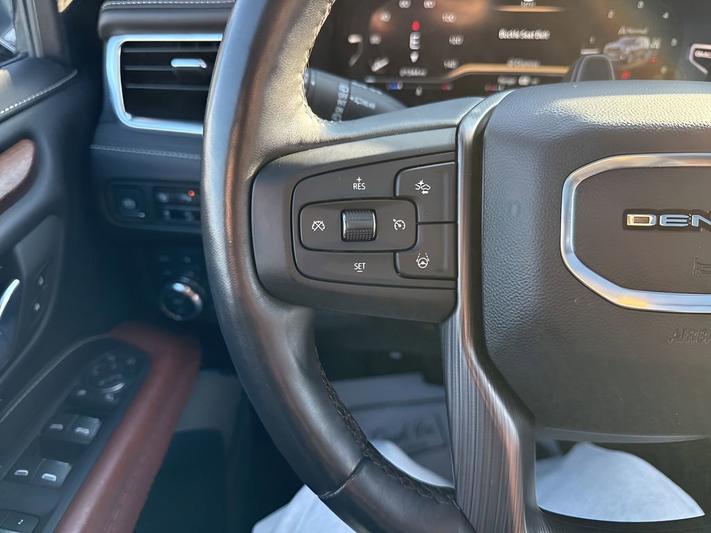 Used 2024 GMC Yukon Denali Ultimate image 30