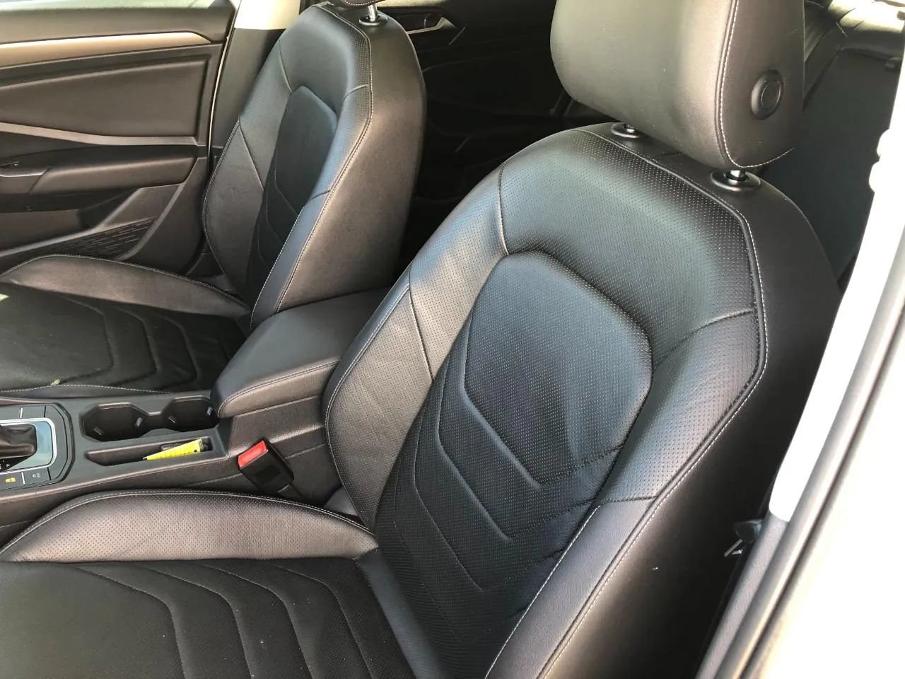 Used 2019 Volkswagen Jetta SEL Premium FWD image 11