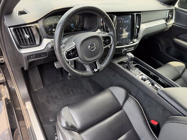 Used 2019 Volvo S60 T6 R-Design AWD/4WD image 14