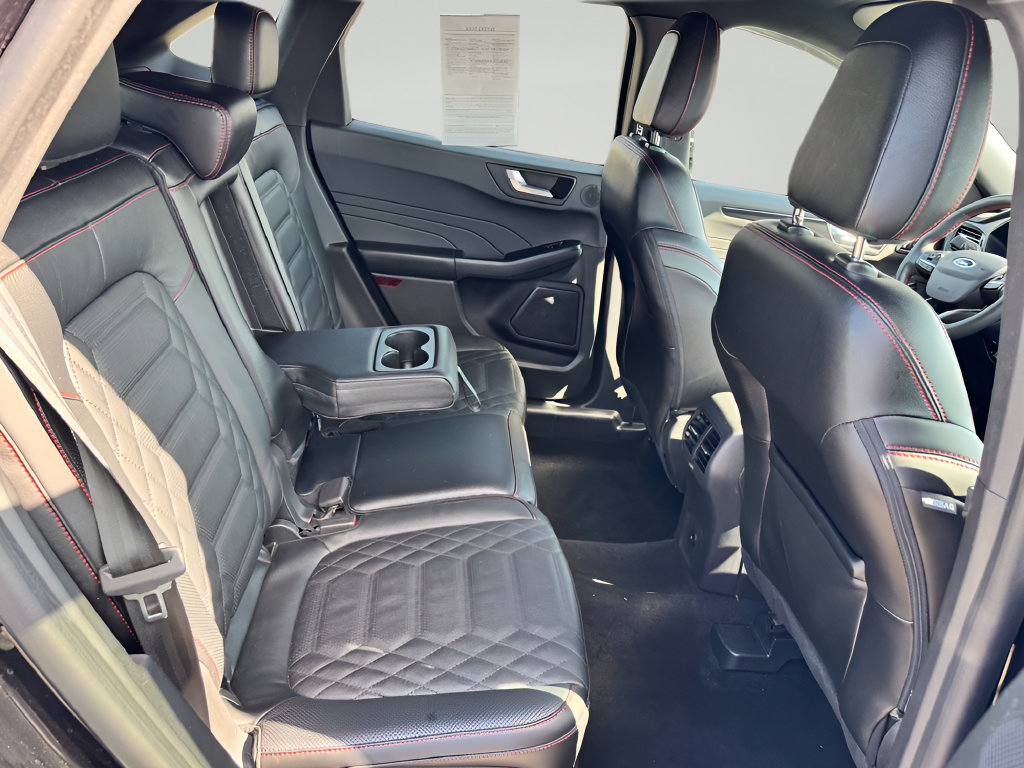 Used 2023 Ford Escape ST-Line Elite w/ Premium Technology Package AWD/4WD image 19