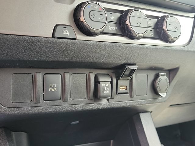 Used 2021 Toyota Tacoma SR5 RWD image 27
