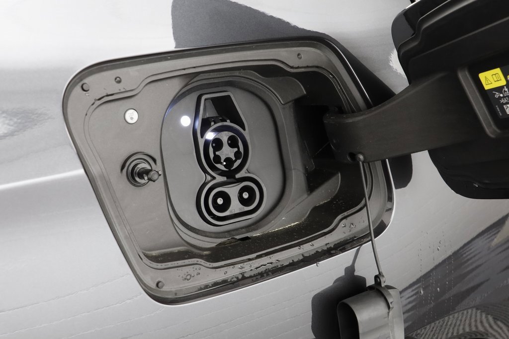 New 2025 BMW i5 xDrive40 w/ Premium Package image 20