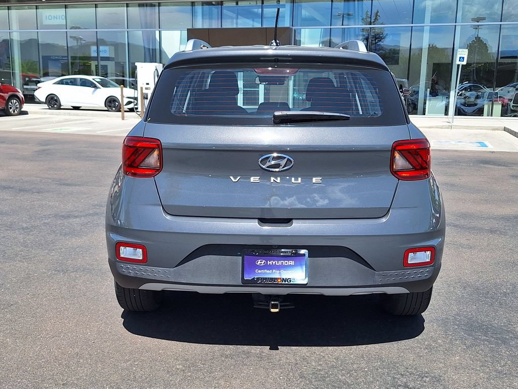 Certified 2024 Hyundai Venue SEL FWD image 4