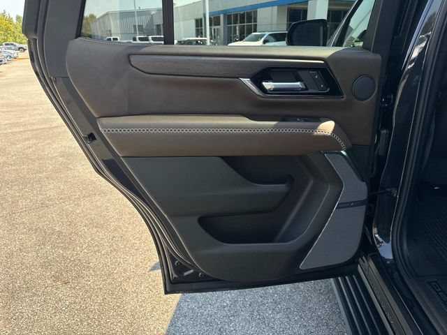 New 2026 GMC Yukon Denali Ultimate AWD/4WD image 15