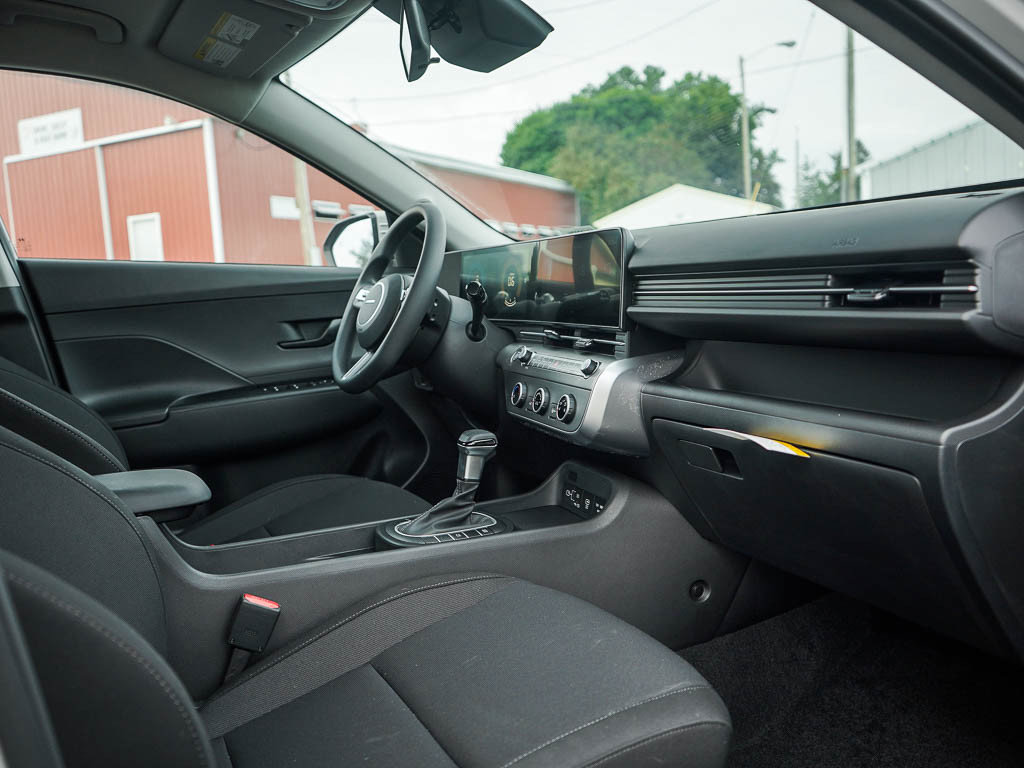 New 2027 Hyundai Kona SE FWD image 10