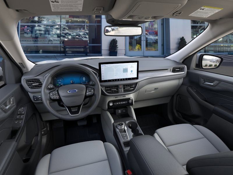 New 2025 Ford Escape SE w/ Class II Trailer Tow Package FWD image 9