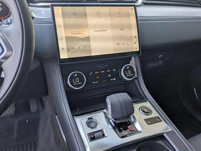 New 2026 Jaguar F-PACE R-Dynamic S image 12