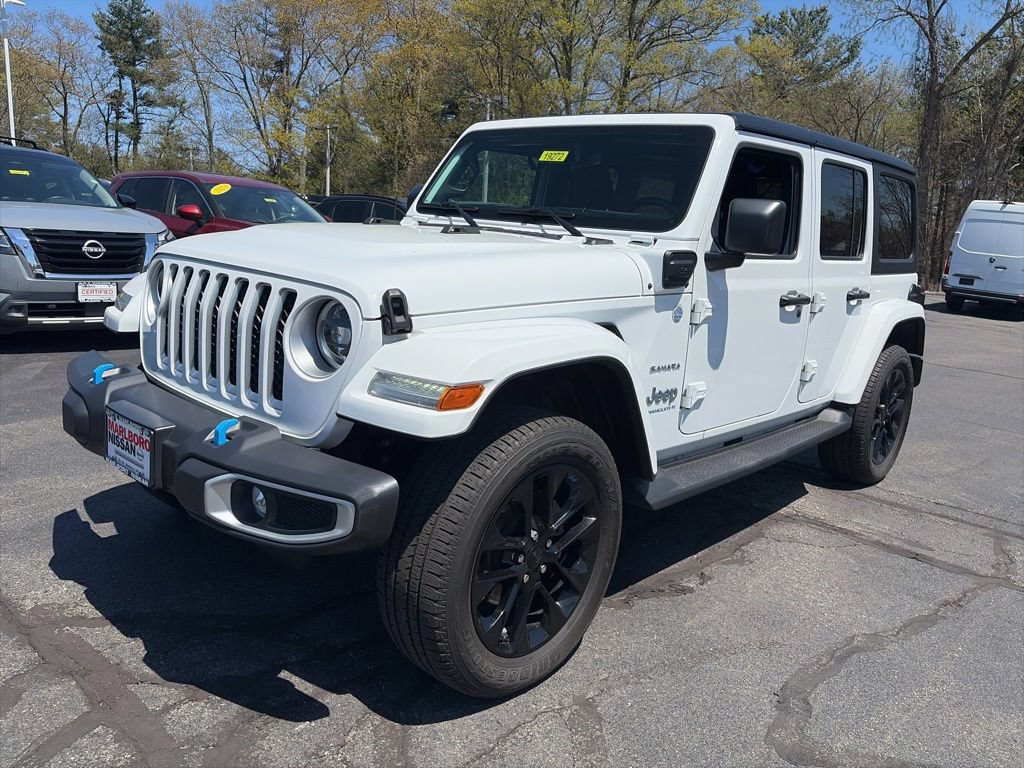 Used 2023 Jeep Wrangler Unlimited Sahara w/ Cold Weather Group AWD/4WD image 2