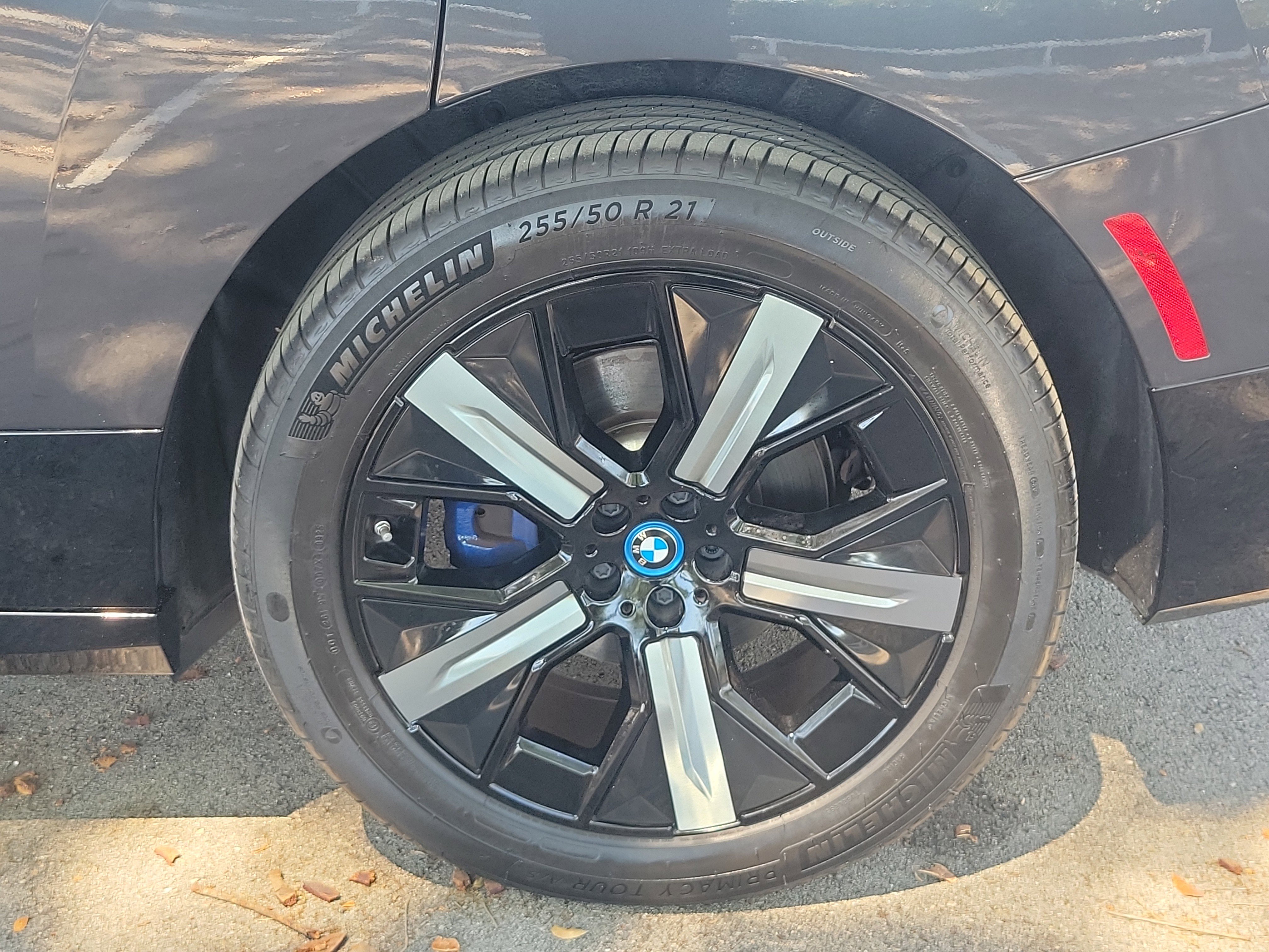 Certified 2024 BMW iX xDrive50 w/ Sport Package image 9