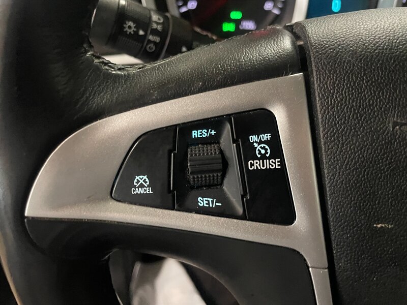 Used 2016 Chevrolet Equinox LTZ w/ Enhanced Convenience Package AWD/4WD image 11