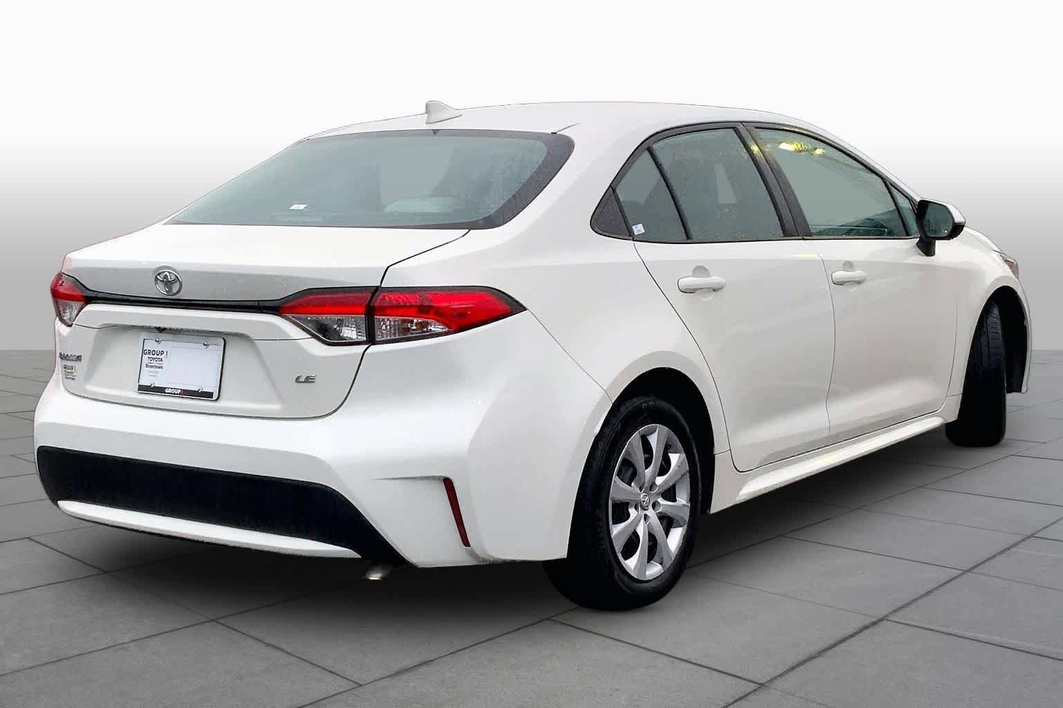 Used 2020 Toyota Corolla LE FWD image 13