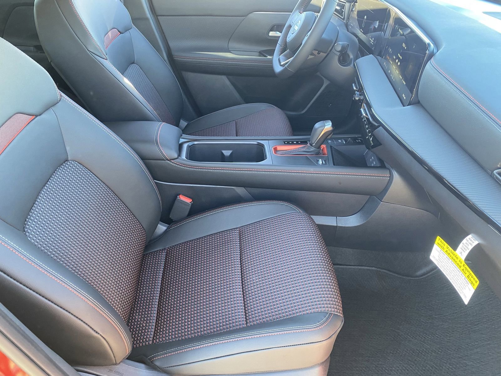 New 2026 Nissan Kicks SR w/ Cold Weather Package FWD image 12