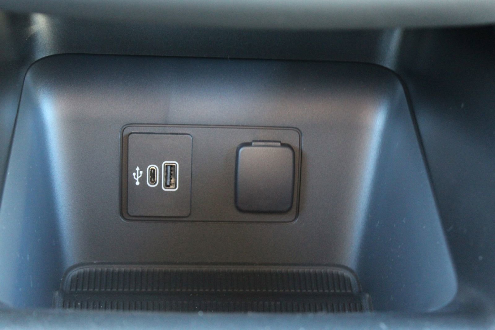 New 2026 Ford Explorer ST-Line w/ ST-Line Street Pack image 28