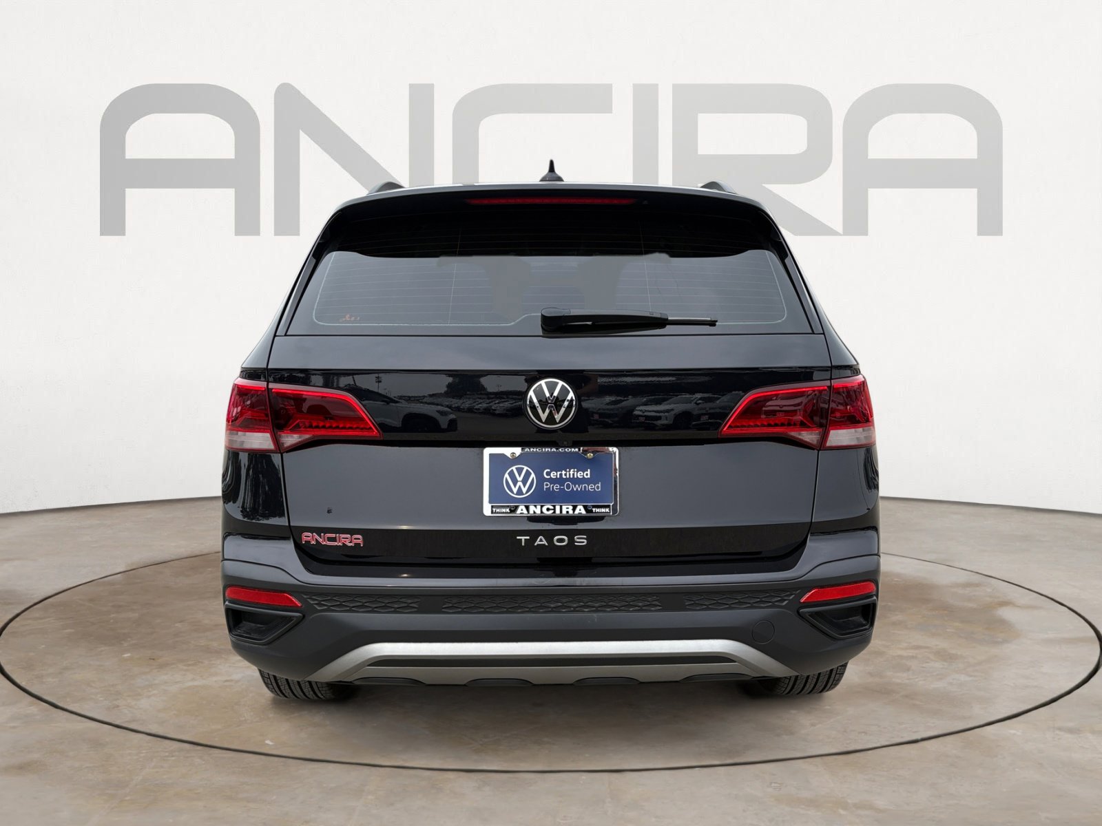 Certified 2024 Volkswagen Taos S w/ MDO Package image 9