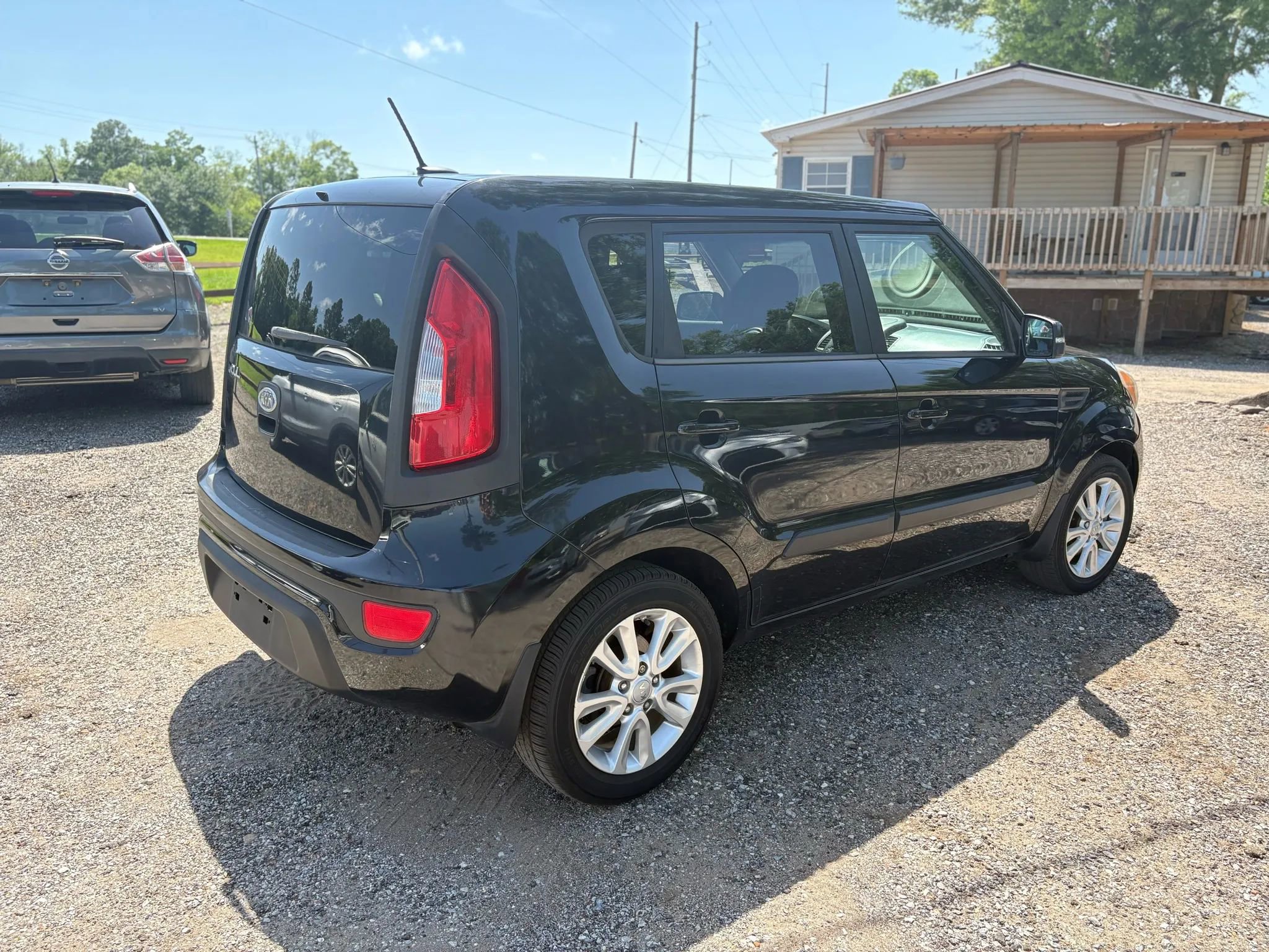 Used 2012 Kia Soul + image 5