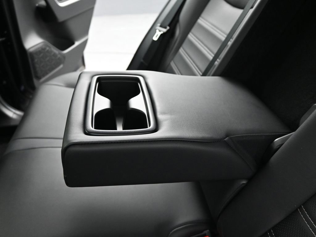 Used 2023 Toyota RAV4 Limited image 16