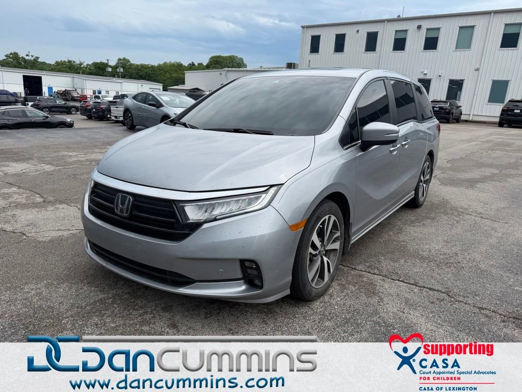 Used 2024 Honda Odyssey Touring video 1