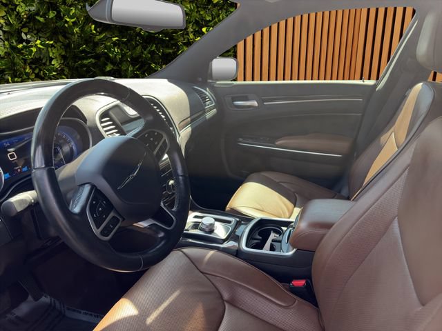 Used 2018 Chrysler 300 Limited AWD/4WD image 8