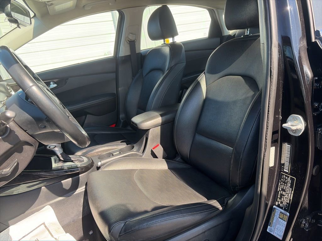 Used 2021 Kia Forte EX image 12