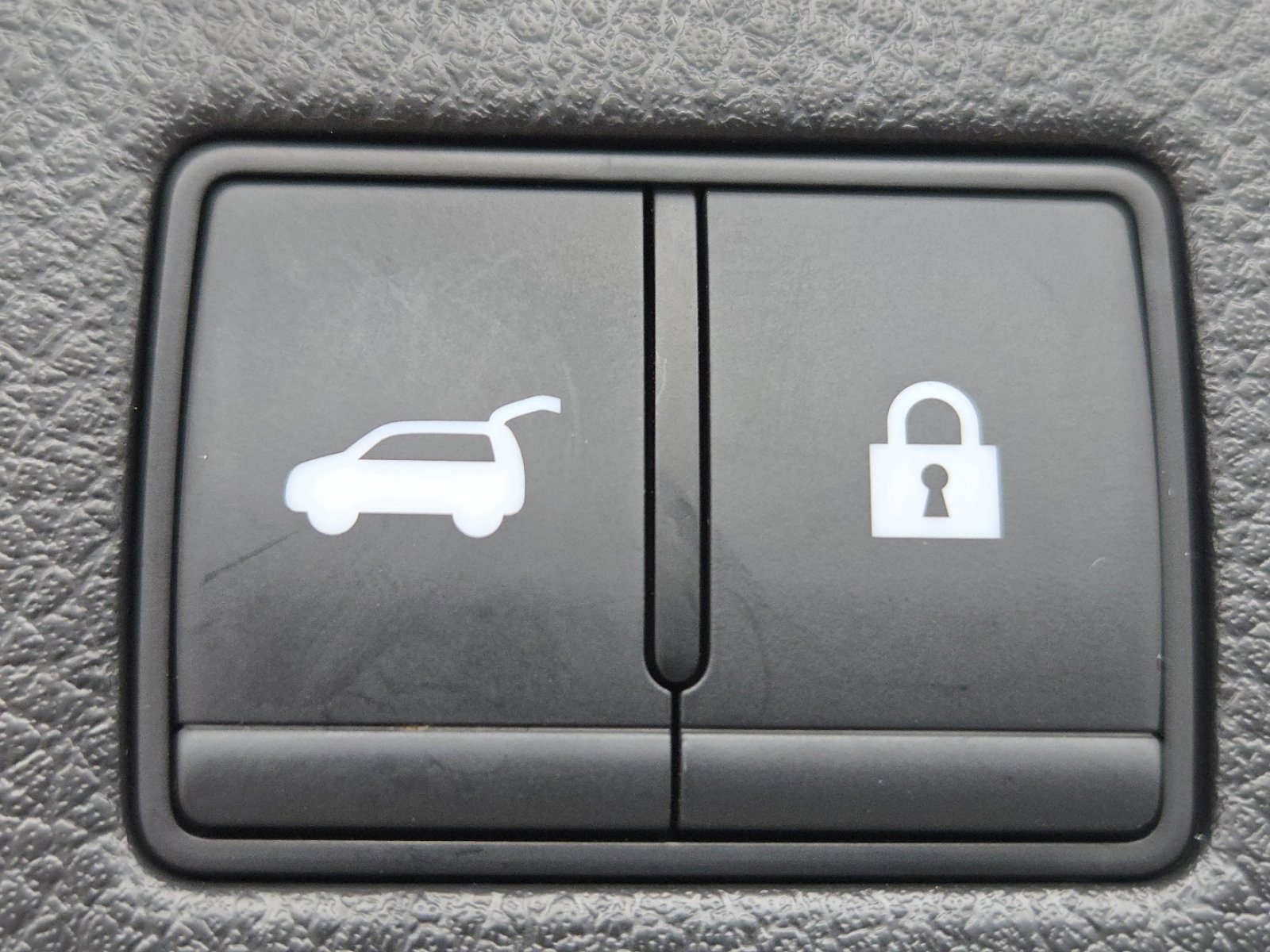 Used 2023 Nissan Armada Platinum image 23