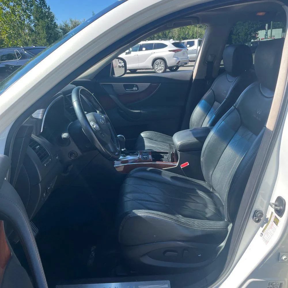 Used 2014 INFINITI QX70 AWD w/ Premium Package image 21