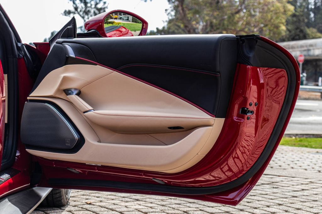 Certified 2025 Ferrari Roma Spider RWD image 45