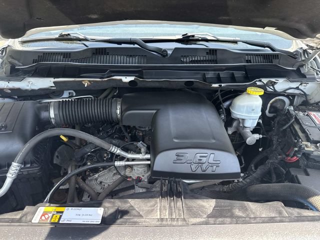 Used 2021 RAM 1500 Classic SLT RWD image 11