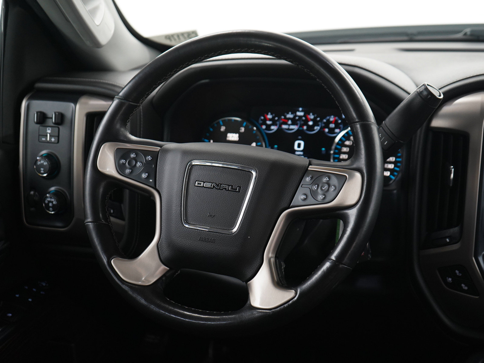Used 2019 GMC Sierra 2500 Denali AWD/4WD image 14