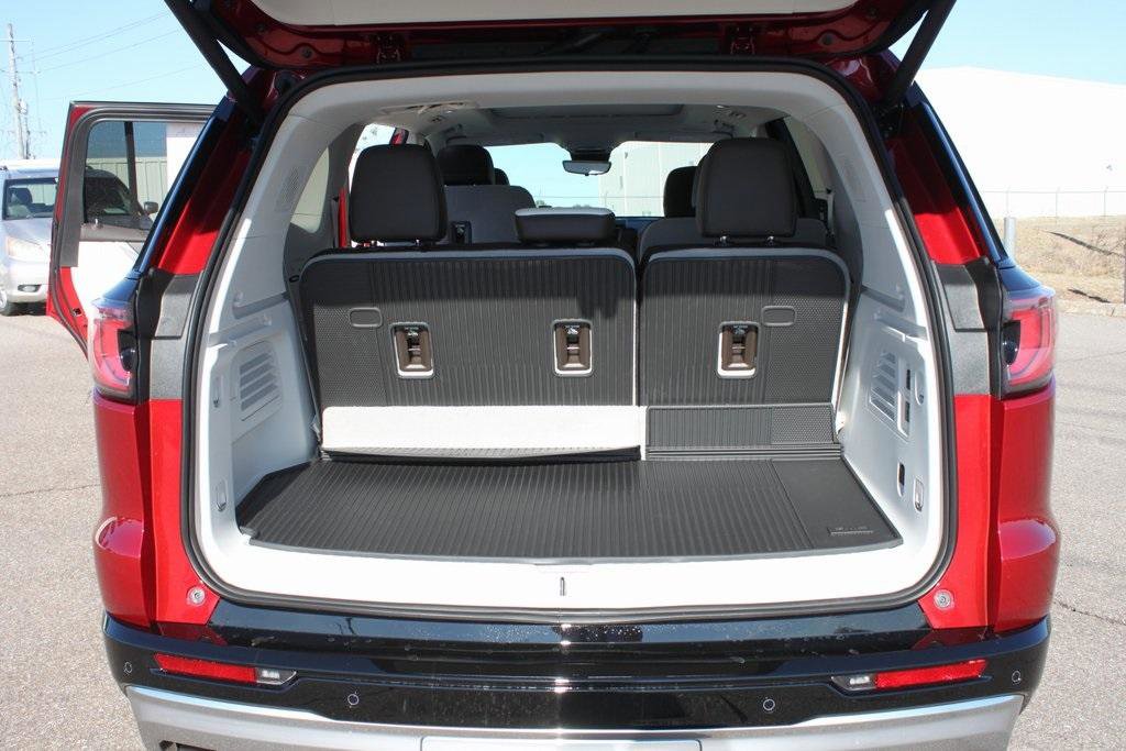 New 2026 GMC Acadia Denali w/ Super Cruise Package image 6