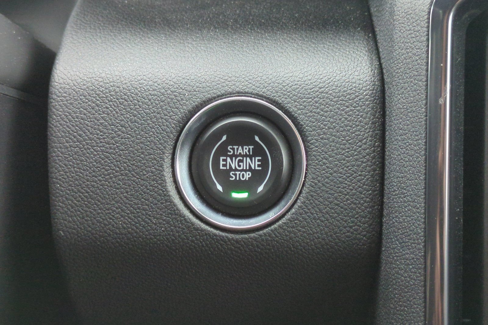 Used 2025 GMC Acadia AT4 w/ Luxury Package AWD/4WD image 33