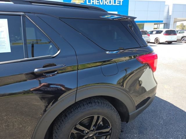 Used 2022 Ford Explorer XLT AWD/4WD image 37