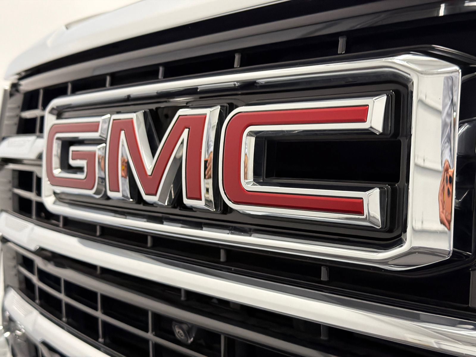 Used 2025 GMC Yukon XL Elevation AWD/4WD image 15