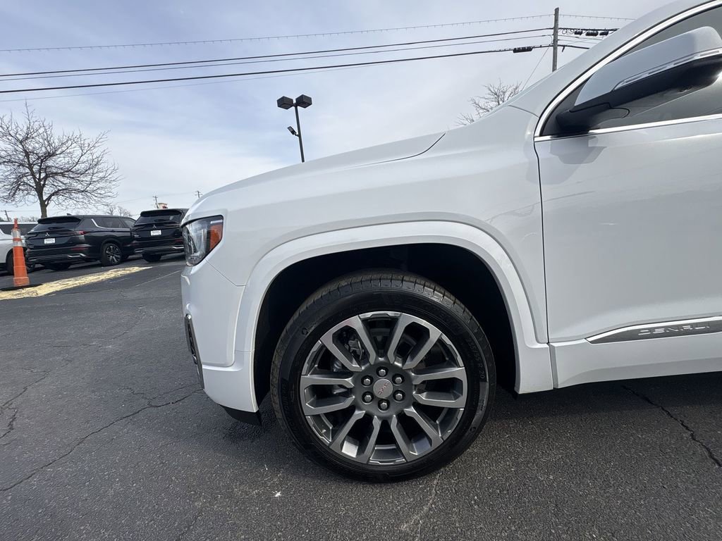 Used 2021 GMC Acadia Denali w/ Denali Ultimate Package image 18