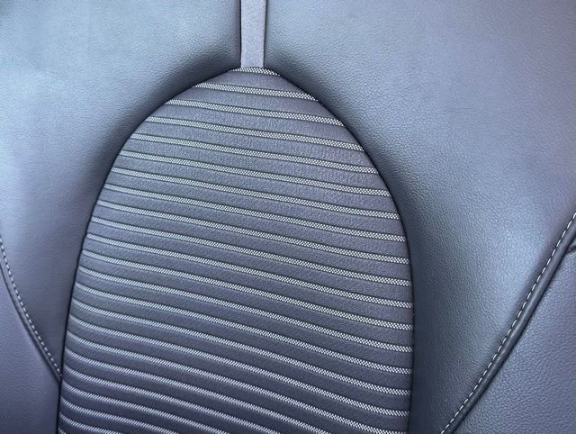 Used 2020 Toyota Camry SE FWD image 12