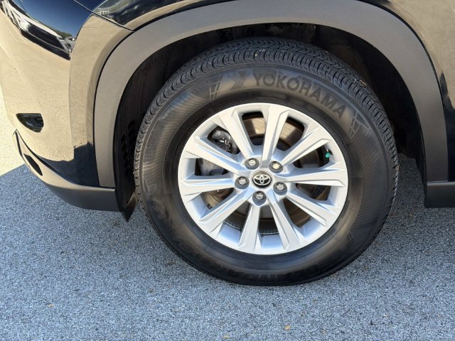 Used 2024 Toyota Grand Highlander AWD image 10