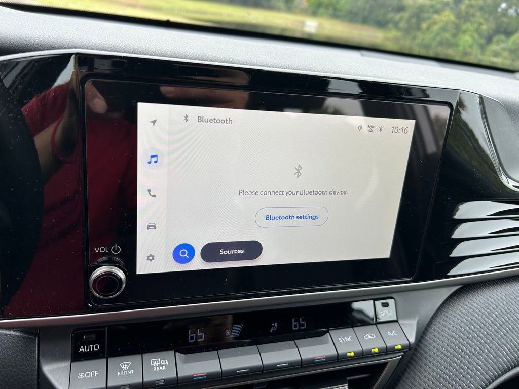 Certified 2025 Toyota Camry SE image 24