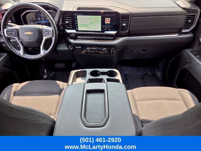 Used 2025 Chevrolet Silverado 1500 LT AWD/4WD image 13