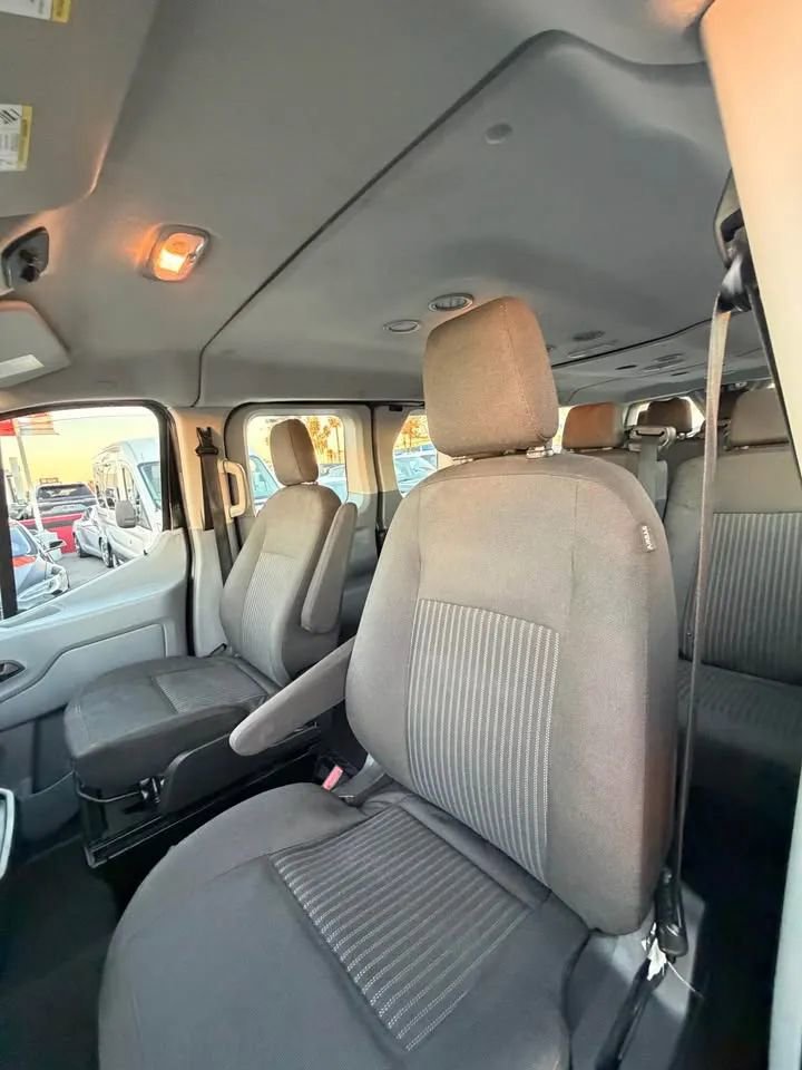 Used 2019 Ford Transit 350 XLT image 12