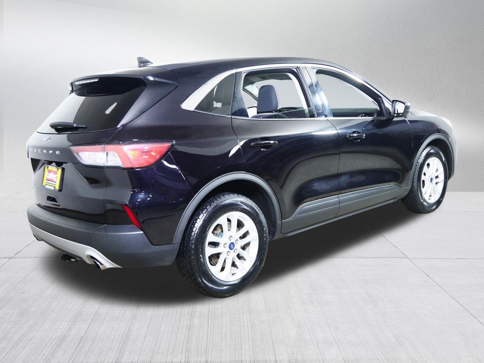 Used 2022 Ford Escape SE FWD image 7