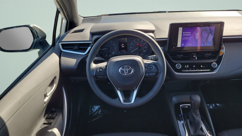 Used 2024 Toyota Corolla SE FWD image 11