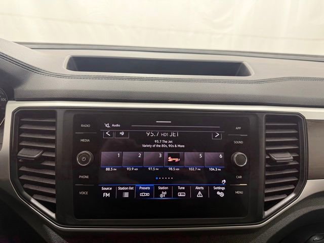 Used 2021 Volkswagen Atlas SE image 23