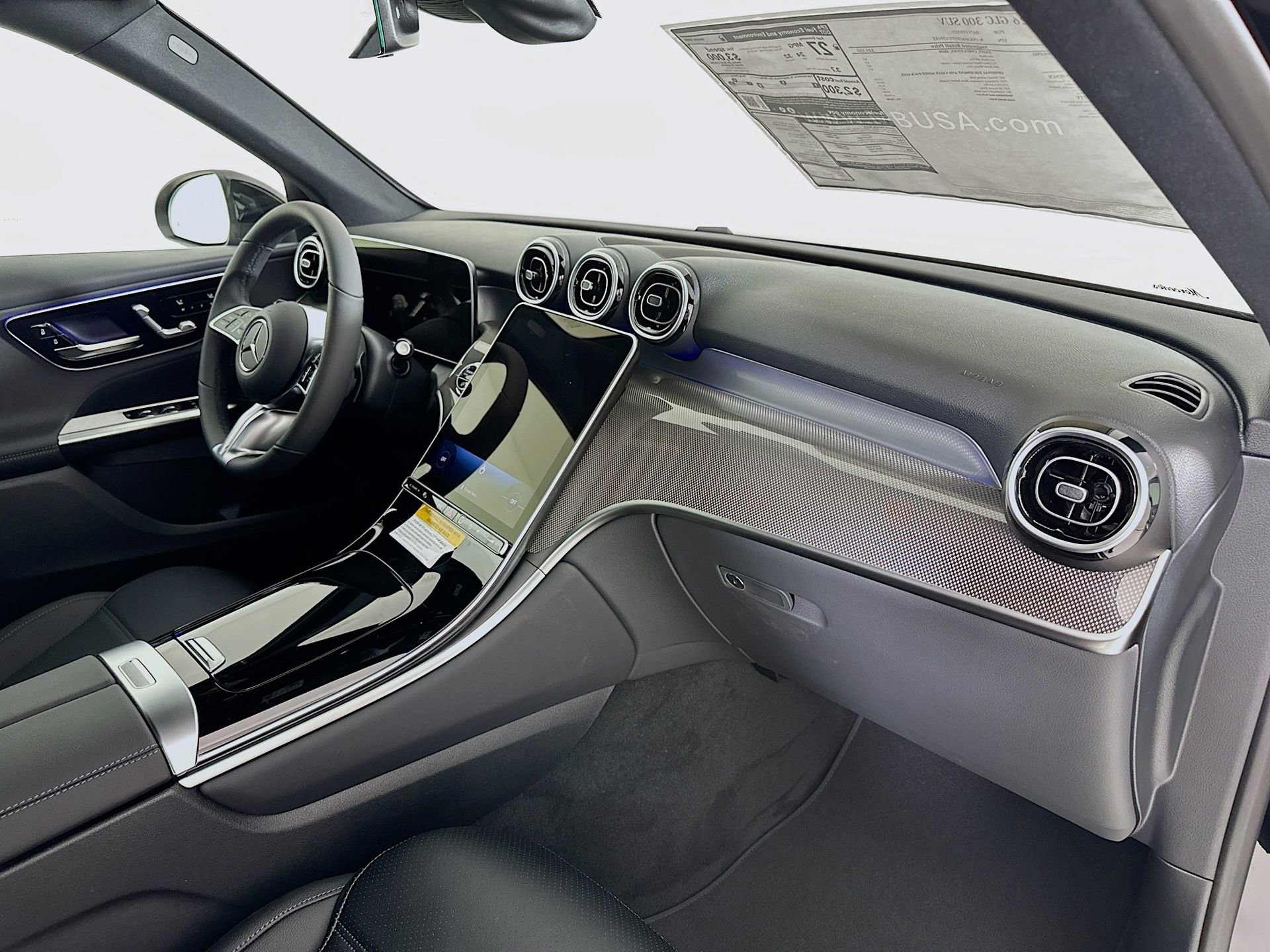New 2026 Mercedes-Benz GLC 300 image 28
