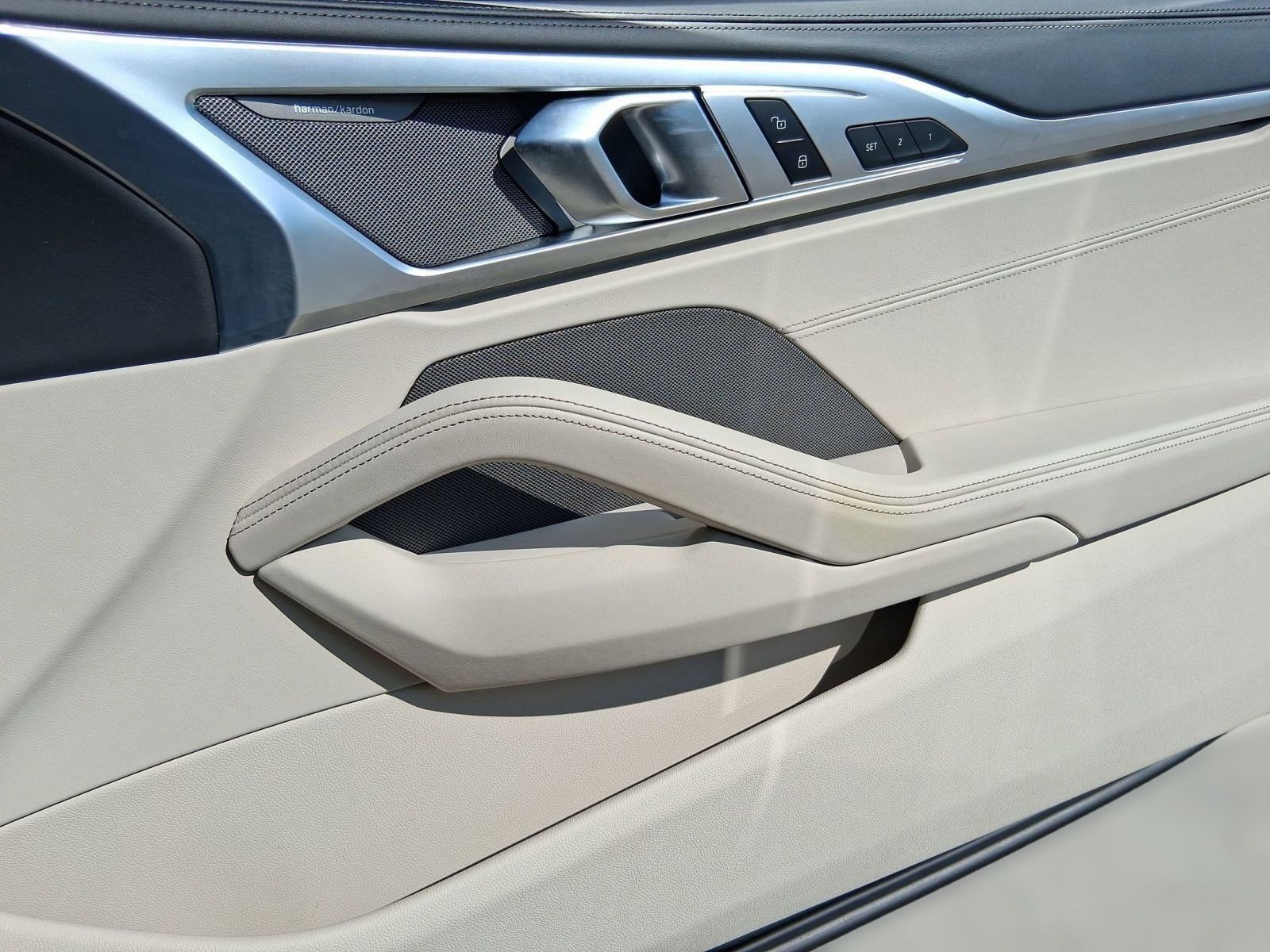 Certified 2022 BMW 840i Convertible image 30