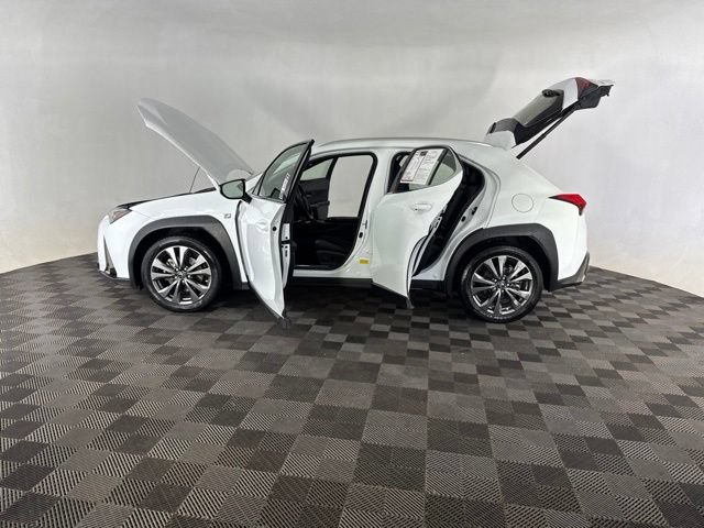 Used 2019 Lexus UX 200 F Sport w/ F Sport Premium Package FWD image 11
