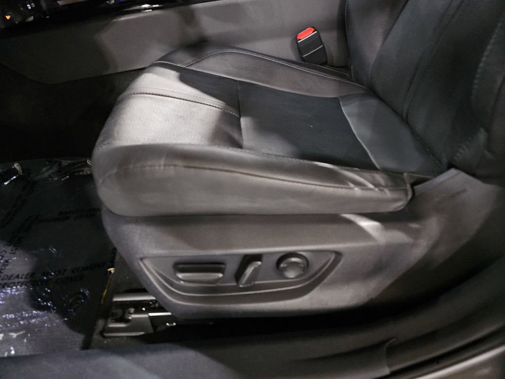 Certified 2025 Toyota Camry XSE image 17