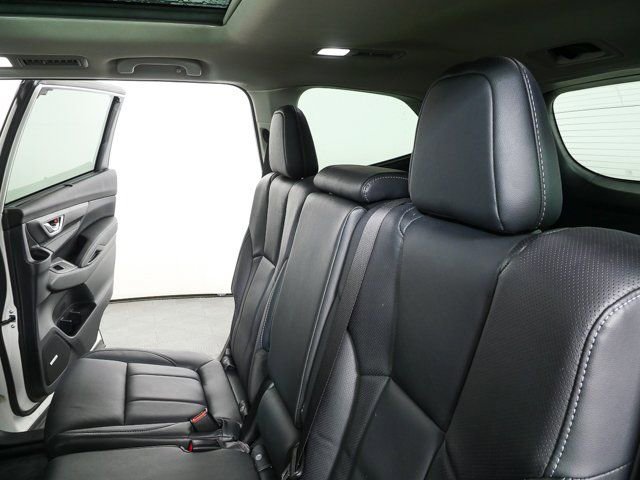 Used 2025 Subaru Ascent Limited AWD/4WD image 21